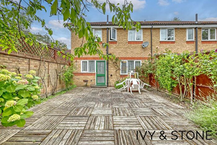 4 Bedroom Semi-Detached House For Sale In London, Greater London, E14