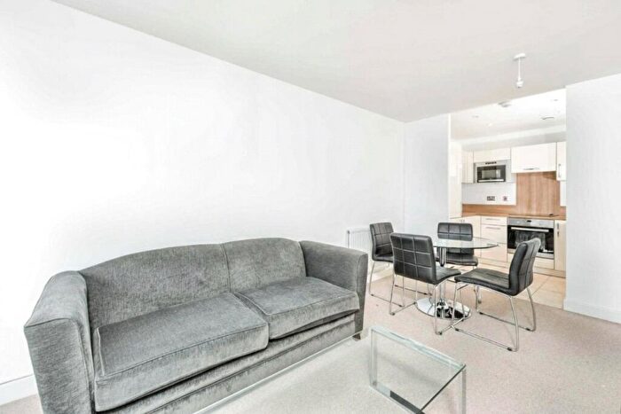 1 Bedroom Apartment To Rent In Bramwell Way, London, E16