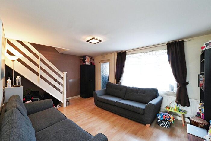 3 Bedroom Terraced House For Sale In The Covert, Spondon, Derby, DE21
