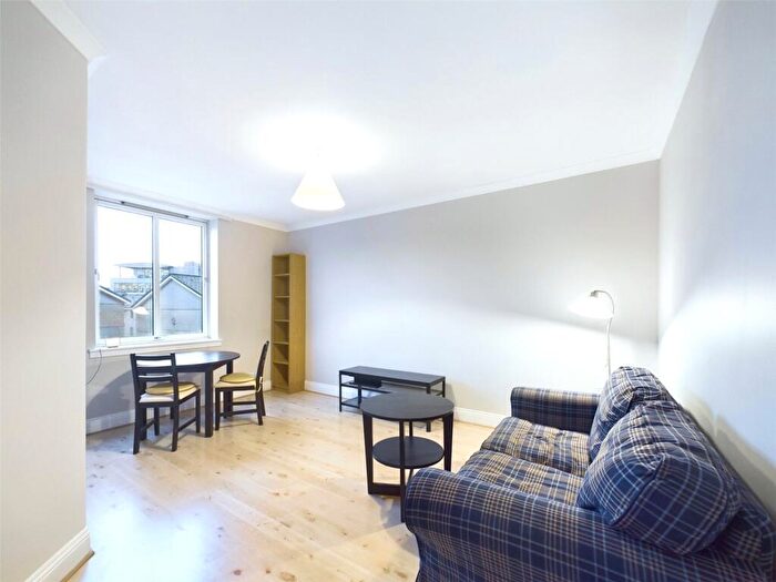 1 Bedroom Apartment To Rent In East Fountainbridge, Fountainbridge, Edinburgh, EH3