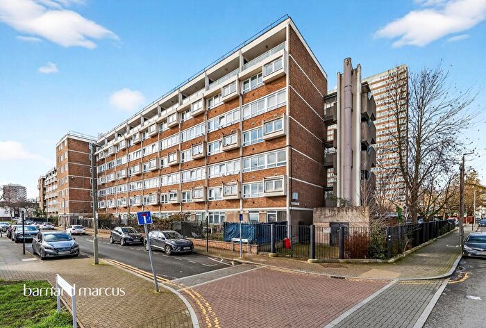 3 Bedroom Apartment For Sale In Yelverton Road, London, SW11