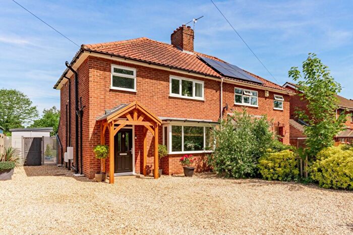 3 Bedroom Semi Detached House For Sale In Dereham Road, New Costessey, NR5