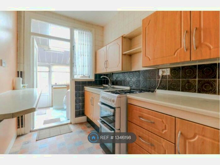 3 Bedroom Terraced House To Rent In New Road, London, E4