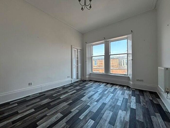 1 Bedroom Flat To Rent In West Blackhall Street, Greenock, PA15