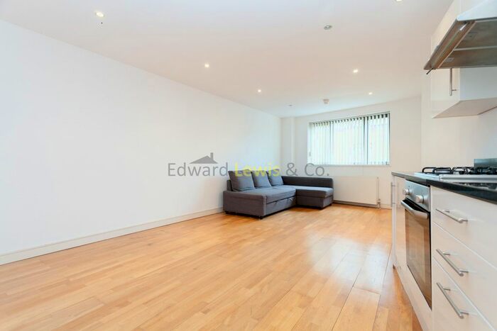 1 Bedroom Flat To Rent In Stoke Newington High Street, London, N16