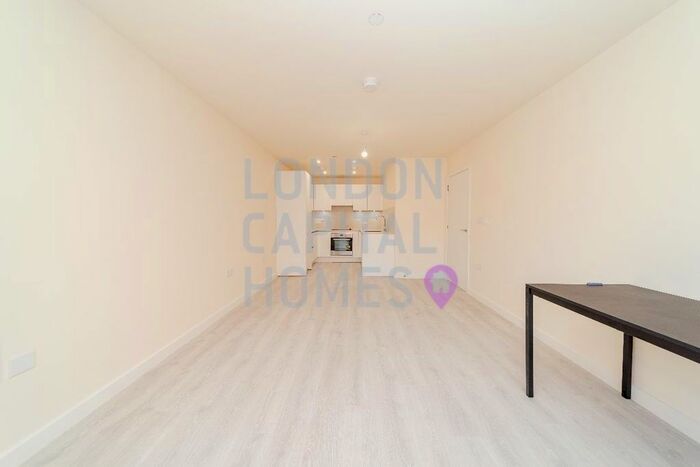 1 Bedroom Flat To Rent In Archer Apartments, Meadow View Close, Harrow, HA1
