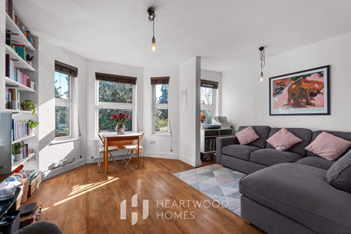1 Bedroom Apartment For Sale In Hatfield Road, St Albans, AL1