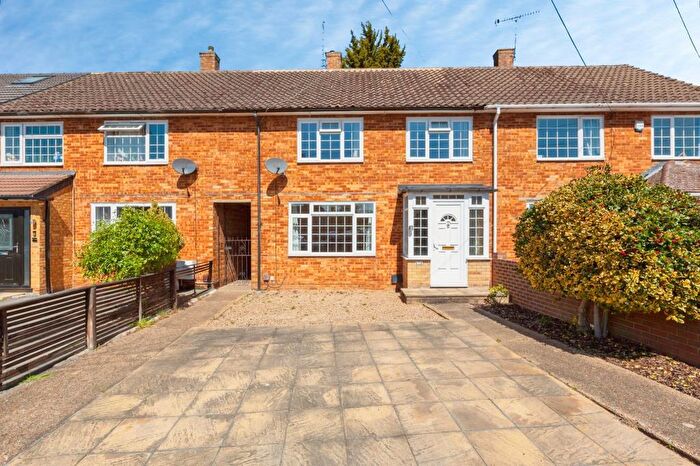 3 Bedroom Terraced House To Rent In Slough, Berkshire, SL2