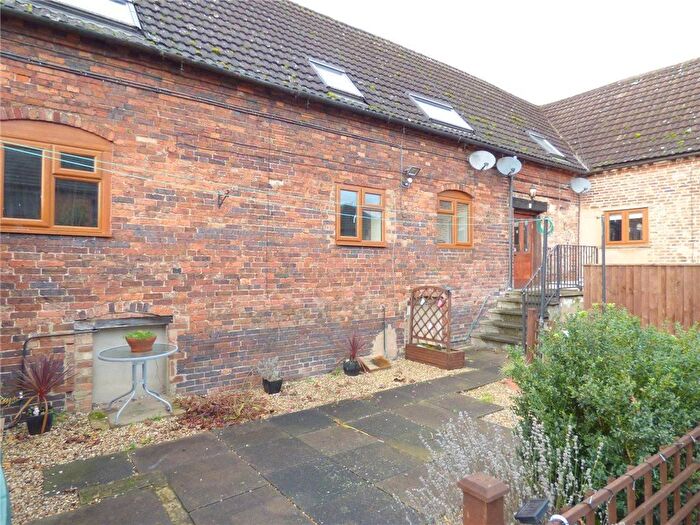 3 Bedroom Terraced House For Sale In Coopers Lane, Evesham, WR11