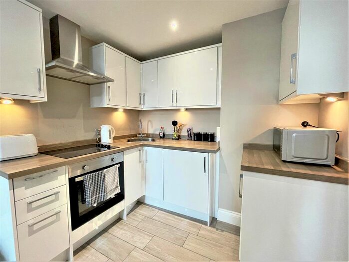 1 Bedroom Flat To Rent In Green Diamond, Bartholomew Square, Brighton, BN1