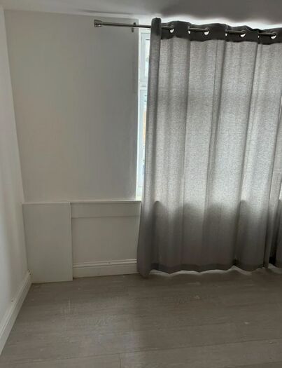 1 Bedroom Flat To Rent In St. Marys Road, Ilford, IG1