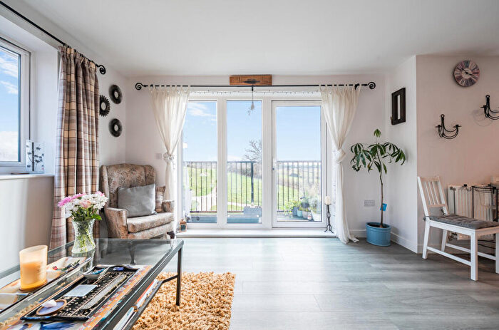 2 Bedroom Apartment For Sale In Ellwood Fields, Binfield, Bracknell, Berkshire, RG42