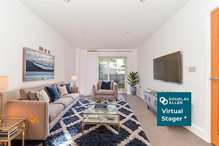5 Bedroom Detached House For Sale In Buckingham Road, Epping, Essex, CM16