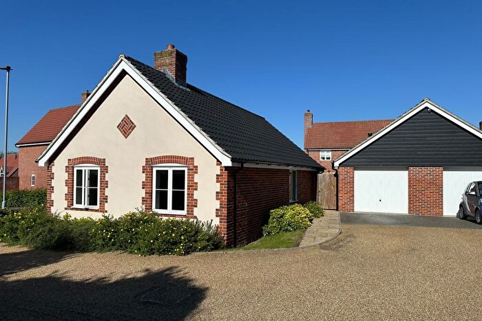 2 Bedroom Detached Bungalow For Sale In Braithwaite Road, Long Melford, CO10
