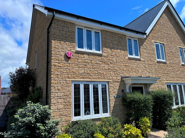 3 Bedroom Property To Rent In Marigold Road, Bridgwater, TA5