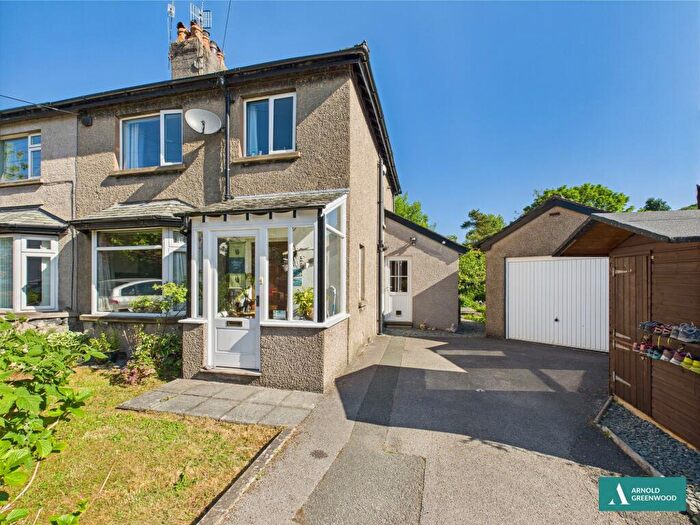 3 Bedroom Semi-Detached House For Sale In The Banks, Staveley, LA8