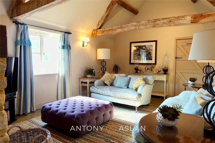 2 Bedroom Country House To Rent In Wick Hill, Bremhill, Calne, SN11