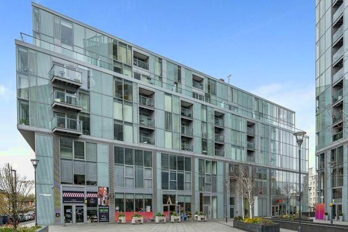 2 Bedroom Flat To Rent In Atrium Heights, Little Thames Walk, Greenwich, Deptford, London, SE8