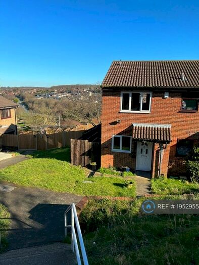 2 Bedroom Terraced House To Rent In Mermaid Close, Kent, ME5