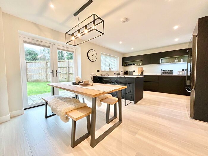 4 Bedroom Detached House For Sale In Tudor Close, Market Drayton, TF9