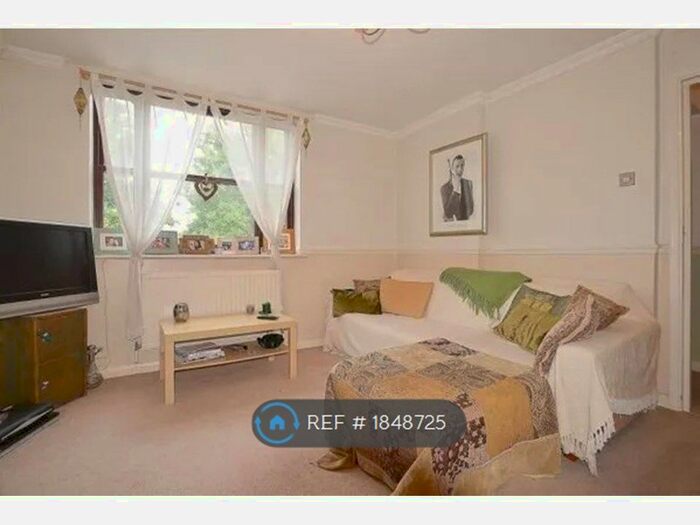 1 Bedroom Flat To Rent In Bell Court, London, SE4