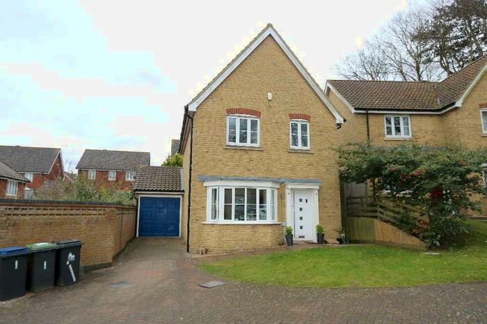 3 Bedroom Detached House To Rent In Redwood Close, Canterbury, CT4