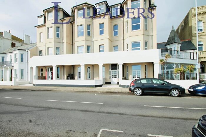 2 Bedroom Flat To Rent In Claydon Court, Marine Parade, BN11