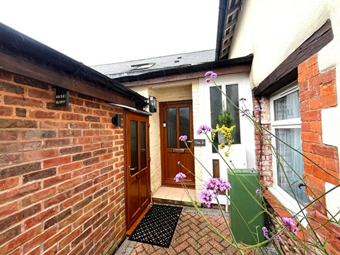 2 Bedroom Cottage To Rent In Village Way, Aylesbeare, Exeter, EX5