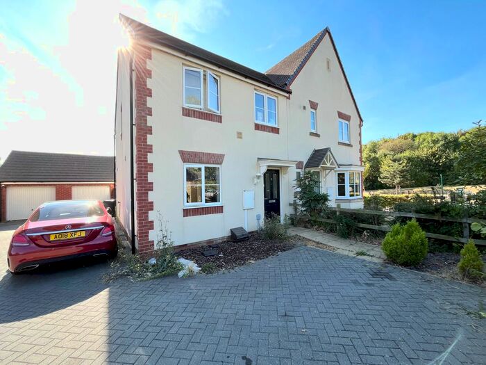 3 Bedroom Semi-Detached House To Rent In Hudson Grove, Hempsted, Peterborough, PE7