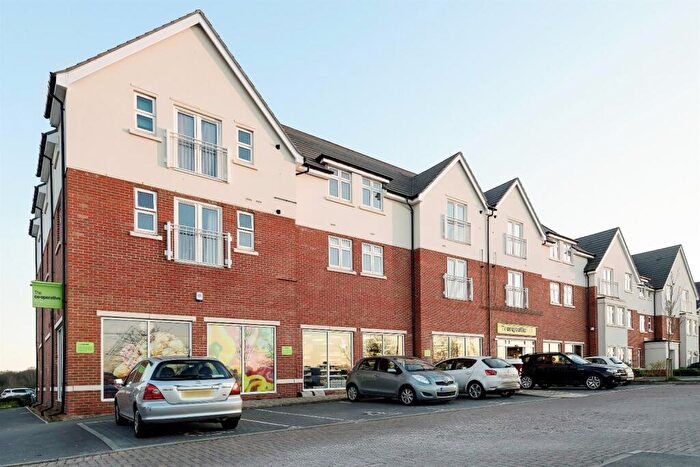 2 Bedroom Apartment To Rent In Englefield Place, Earley, Reading, RG6