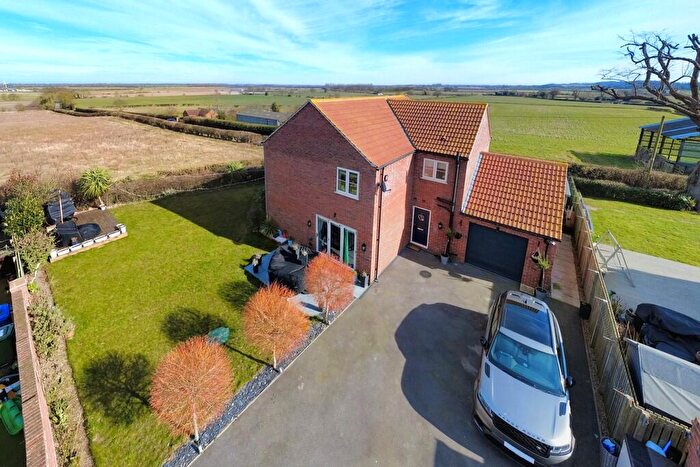 4 Bedroom Detached House For Sale In Ashfield Court, Everton, DN10