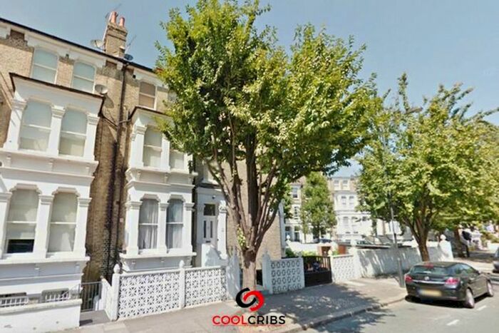 Studio To Rent In Netherwood Road, Shepherds Bush, London, W14