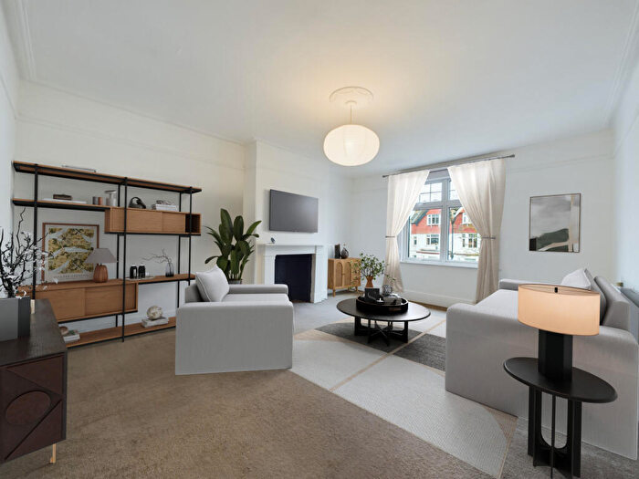 2 Bedroom Apartment To Rent In Queen Anne Avenue, Bromley, Kent, BR2