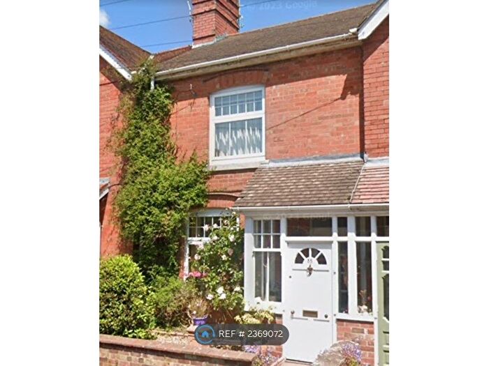 3 Bedroom Terraced House To Rent In Victoria Road, Devizes, SN10