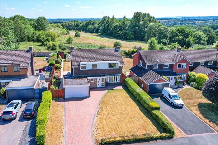 4 Bedroom Detached House For Sale In Stretton Close, Sutton Heights, Telford, Shropshire, TF7