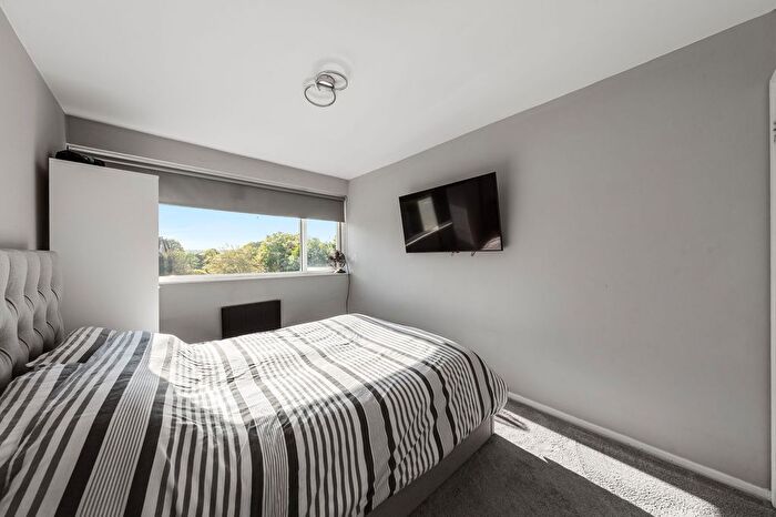 1 Bedroom Flat For Sale In Rectory Road, Beckenham, BR3