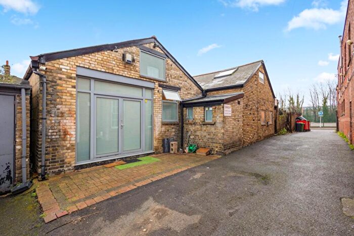 3 Bedroom Property For Sale In Vestry Road, London, E17