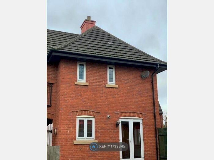 4 Bedroom Semi-Detached House To Rent In Windle Drive, Bourne, PE10