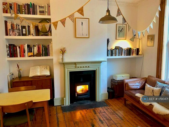 2 Bedroom Maisonette To Rent In London, London, E3