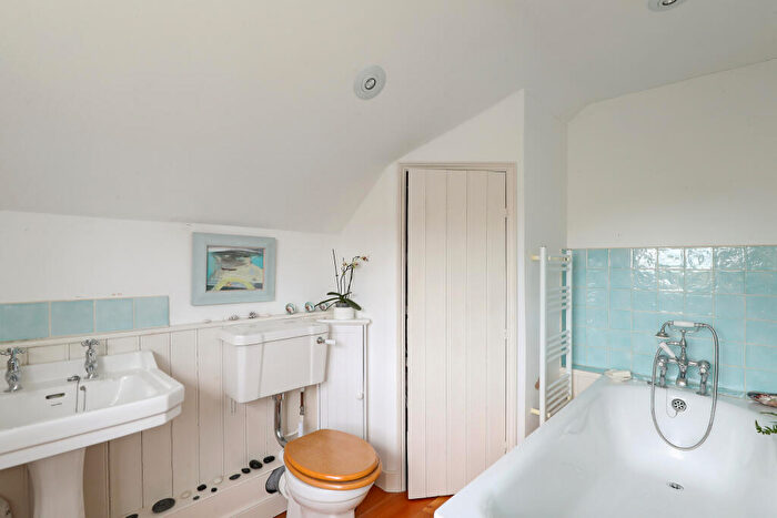 4 Bedroom Detached House For Sale In Moor Street, Framilode, GL2