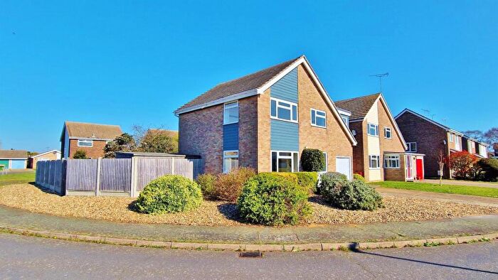 5 Bedroom Detached House For Sale In Chapelfields, Frinton-On-Sea, CO13