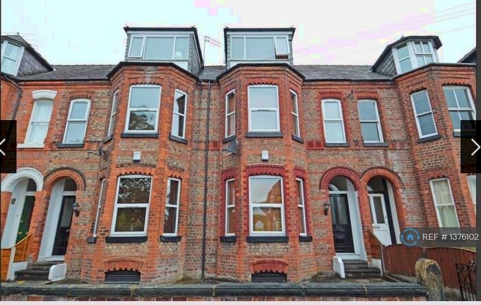 1 Bedroom Flat To Rent In Wycliffe Road, Manchester, M41