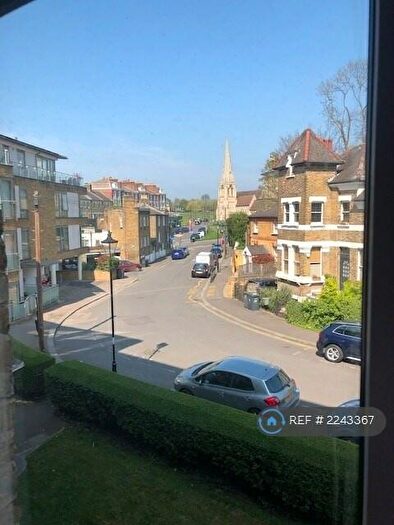 2 Bedroom Flat To Rent In Wemyss Road, London, SE3