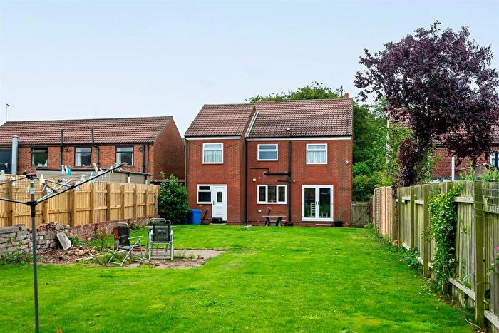 4 Bedroom Detached House For Sale In Northside Road, Hollym, Withernsea, HU19
