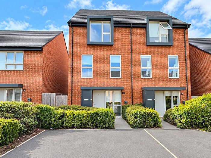 3 Bedroom Semi-Detached House To Rent In Wyvern Road, Ellesmere Port, CH65