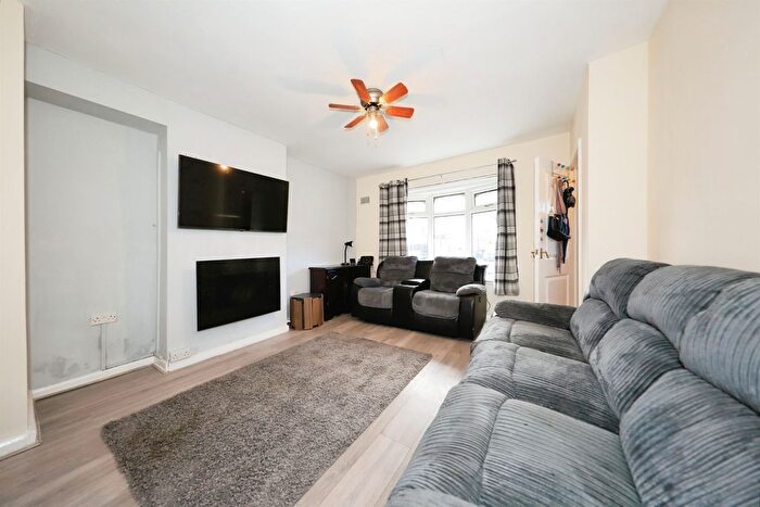 2 Bedroom End Of Terrace House For Sale In Bedford Street, Stow Heath, Wolverhampton, WV1