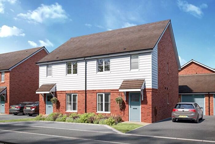 3 Bedroom Semi-Detached House For Sale In Scocles Road, Minster On Sea, Kent, ME12