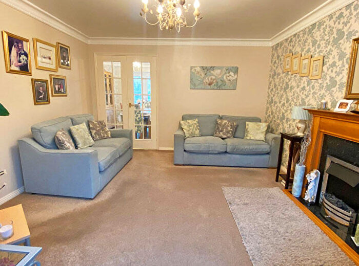 3 Bedroom End Of Terrace House For Sale In Stryd Hywel Harris, Ystrad Mynach, Hengoed, CF82 - Photo 8