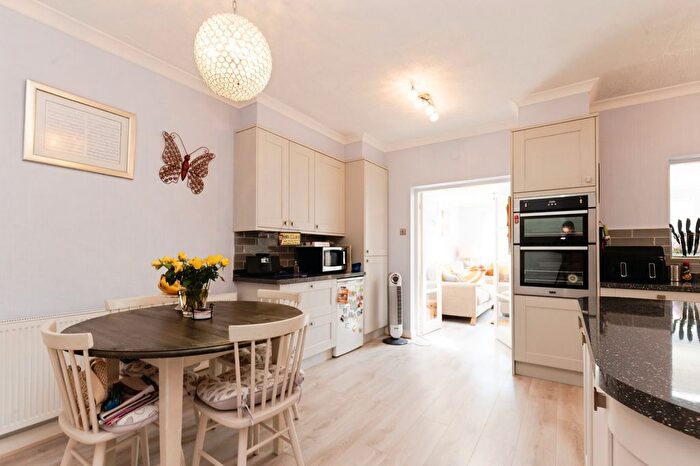 3 Bedroom Semi-Detached House For Sale In Freelands Road, Cobham, Surrey, KT11