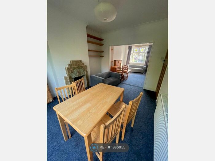 3 Bedroom Terraced House To Rent In Fairlie Gardens, London, SE23